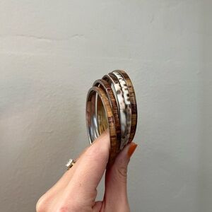 Brown & White Lightweight Metal Bangle Set